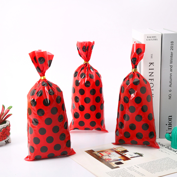 Ladybug Marienkäfer Geschenktüten – 50er Set Rote Geschenkbeutel mit schwarzen Punkten, Kindergeburtstag, Mitgebsel-Tüten, Goodie Bags für Motto-Partys & Feiern